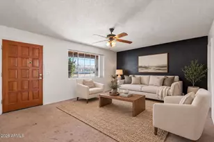 3408 W Laurel Ln, Phoenix, AZ 85029 - Photo 2