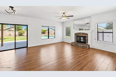 19220 N 39th Place, Phoenix, AZ 85050 - Photo 28
