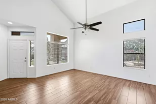 19220 N 39th Pl, Phoenix, AZ 85050 - Photo 14