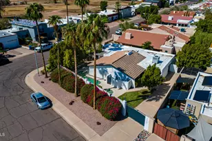 2068 E Cairo Dr, Tempe, AZ 85282 - Photo 4