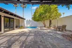 2068 E Cairo Dr, Tempe, AZ 85282 - Photo 36