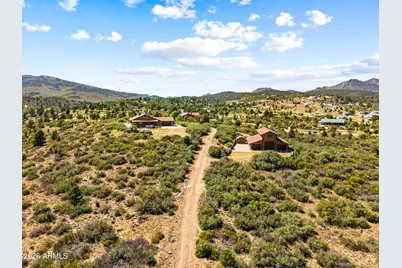 18700 S Aggie Hodge Road, Peeples Valley, AZ 86332 - Photo 4