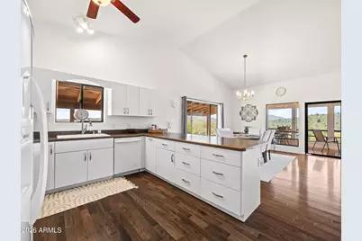 18700 S Aggie Hodge Road, Peeples Valley, AZ 86332 - Photo 22