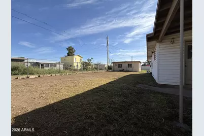 123 E Apache Street, Huachuca City, AZ 85616 - Photo 28
