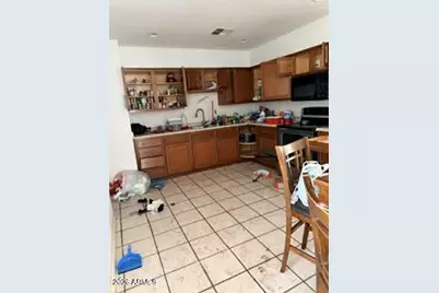 3307 N 59th Avenue, Phoenix, AZ 85033 - Photo 6