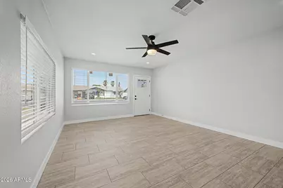 3647 W Rose Lane, Phoenix, AZ 85019 - Photo 8