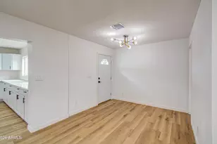7626 W Sheila Ln, Phoenix, AZ 85033 - Photo 8