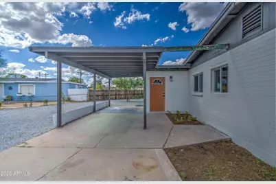 7626 W Sheila Lane, Phoenix, AZ 85033 - Photo 6