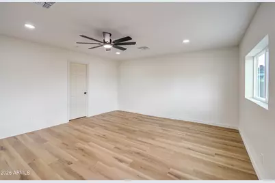 7626 W Sheila Lane, Phoenix, AZ 85033 - Photo 22
