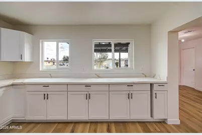 7626 W Sheila Lane, Phoenix, AZ 85033 - Photo 18