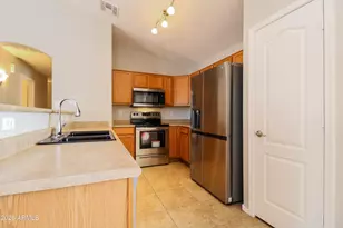 5288 S 240th Dr, Buckeye, AZ 85326 - Photo 2