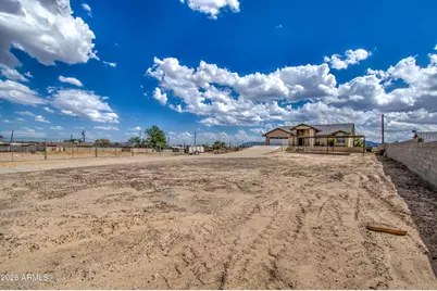 213 E Elm Lane, Avondale, AZ 85323 - Photo 32