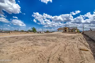 213 E Elm Ln, Avondale, AZ 85323 - Photo 32