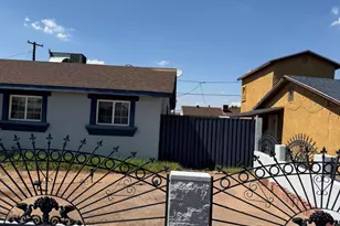 6952 W Wolf St, Phoenix, AZ 85033 - Photo 4