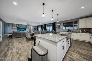 13532 W Sierra Vista Dr, Glendale, AZ 85307 - Photo 24