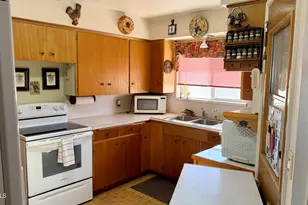 650 S Cornwall Dr, Apache Junction, AZ 85120 - Photo 10