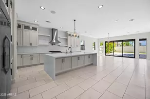 4409 N 32nd St, Phoenix, AZ 85018 - Photo 2