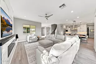 3409 E Cashman Dr, Phoenix, AZ 85050 - Photo 16
