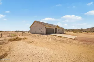 10539 W Willow Peak Ave, Casa Grande, AZ 85193 - Photo 2