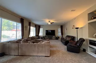 320 W Leah Ave, Gilbert, AZ 85233 - Photo 22