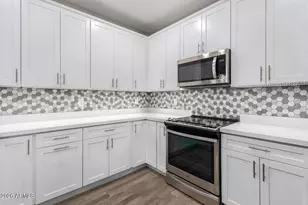 2821 S Skyline Dr, Mesa, AZ 85212 - Photo 4