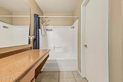 5318 W Albeniz Place, Phoenix, AZ 85043 - Photo 12