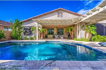 2471 E Crescent Way, Gilbert, AZ 85298 - Photo 4