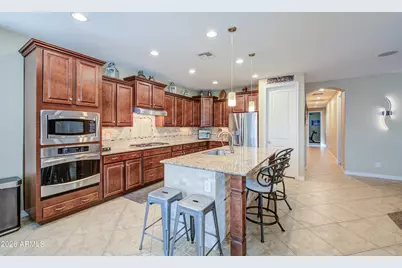 2471 E Crescent Way, Gilbert, AZ 85298 - Photo 12
