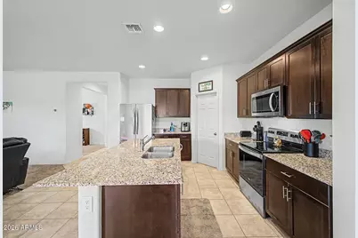 11214 W Chipman Road, Tolleson, AZ 85353 - Photo 8