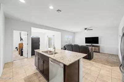 11214 W Chipman Road, Tolleson, AZ 85353 - Photo 10