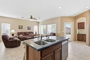 255 W Atlantic Dr, Casa Grande, AZ 85122 - Photo 10