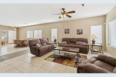 255 W Atlantic Drive, Casa Grande, AZ 85122 - Photo 6