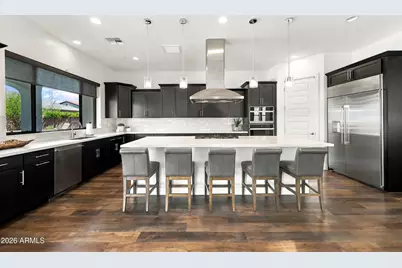 9556 W Park View Lane, Peoria, AZ 85383 - Photo 2