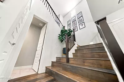 9556 W Park View Lane, Peoria, AZ 85383 - Photo 8
