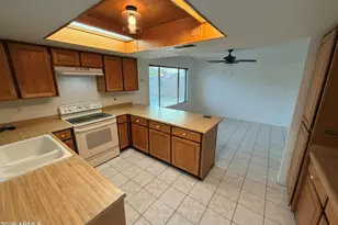 16015 N 47th Dr, Glendale, AZ 85306 - Photo 10