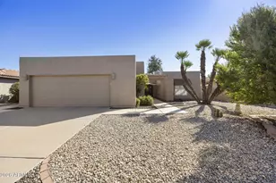 26421 S Truro Dr, Sun Lakes, AZ 85248 - Photo 2