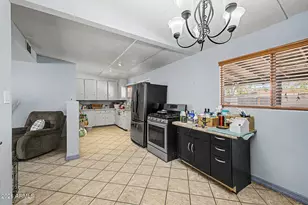 3201 W Bethany Home Rd, Phoenix, AZ 85017 - Photo 12