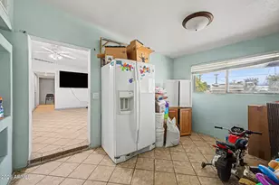 3201 W Bethany Home Rd, Phoenix, AZ 85017 - Photo 10