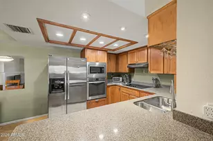 10410 N Cave Creek Rd, Phoenix, AZ 85020 - Photo 2