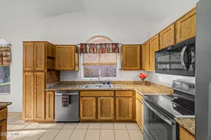 250 S Ash Dr, Chandler, AZ 85224 - Photo 20