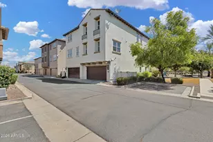 905 S Osborn Ln, Gilbert, AZ 85296 - Photo 46