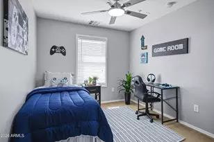 905 S Osborn Ln, Gilbert, AZ 85296 - Photo 42