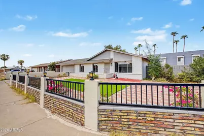 2002 W Bluefield Avenue, Phoenix, AZ 85023 - Photo 2
