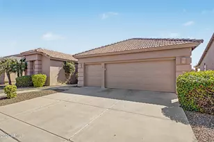 9942 E Diamond Dr, Sun Lakes, AZ 85248 - Photo 4