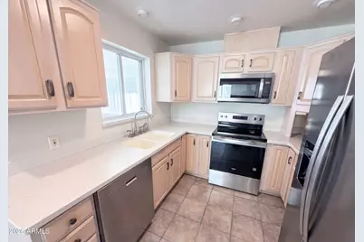 1738 W North Lane, Phoenix, AZ 85021 - Photo 2