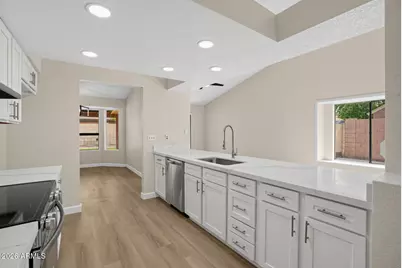 5114 W Diana Avenue, Glendale, AZ 85302 - Photo 12