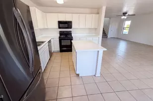11517 W Larkspur Dr, El Mirage, AZ 85335 - Photo 12