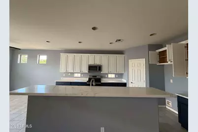 15640 W Westview Drive, Goodyear, AZ 85395 - Photo 6
