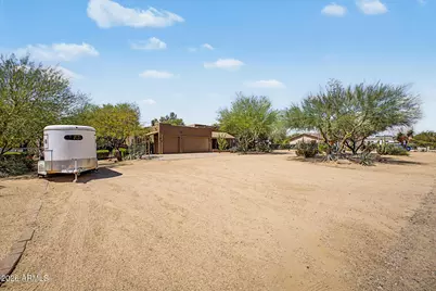 38408 N 23rd Drive, Phoenix, AZ 85086 - Photo 2