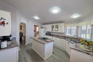 2233 E Behrend Dr, Phoenix, AZ 85024 - Photo 10